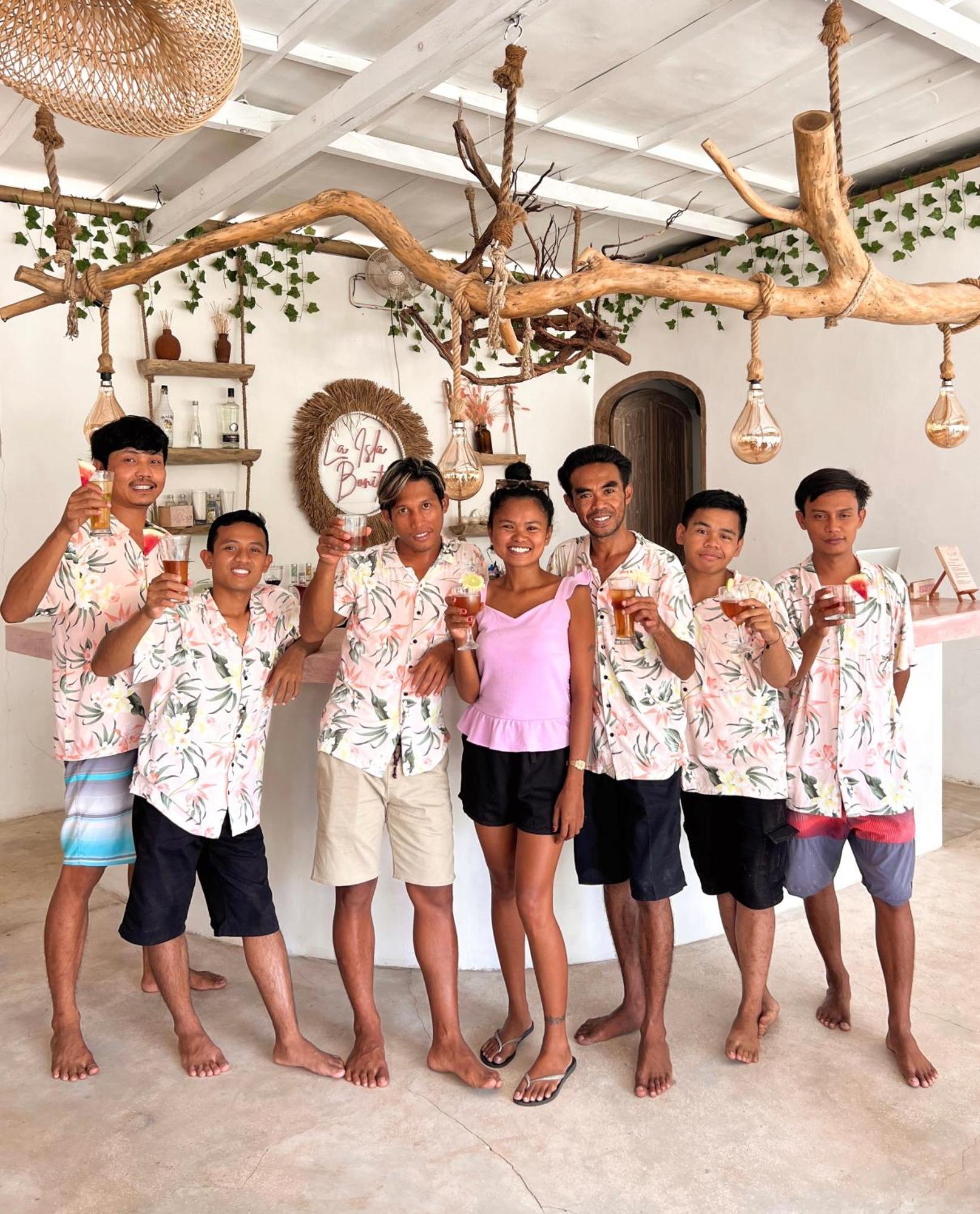 Villa La Isla Bonita Walking Distance To The Gili Air